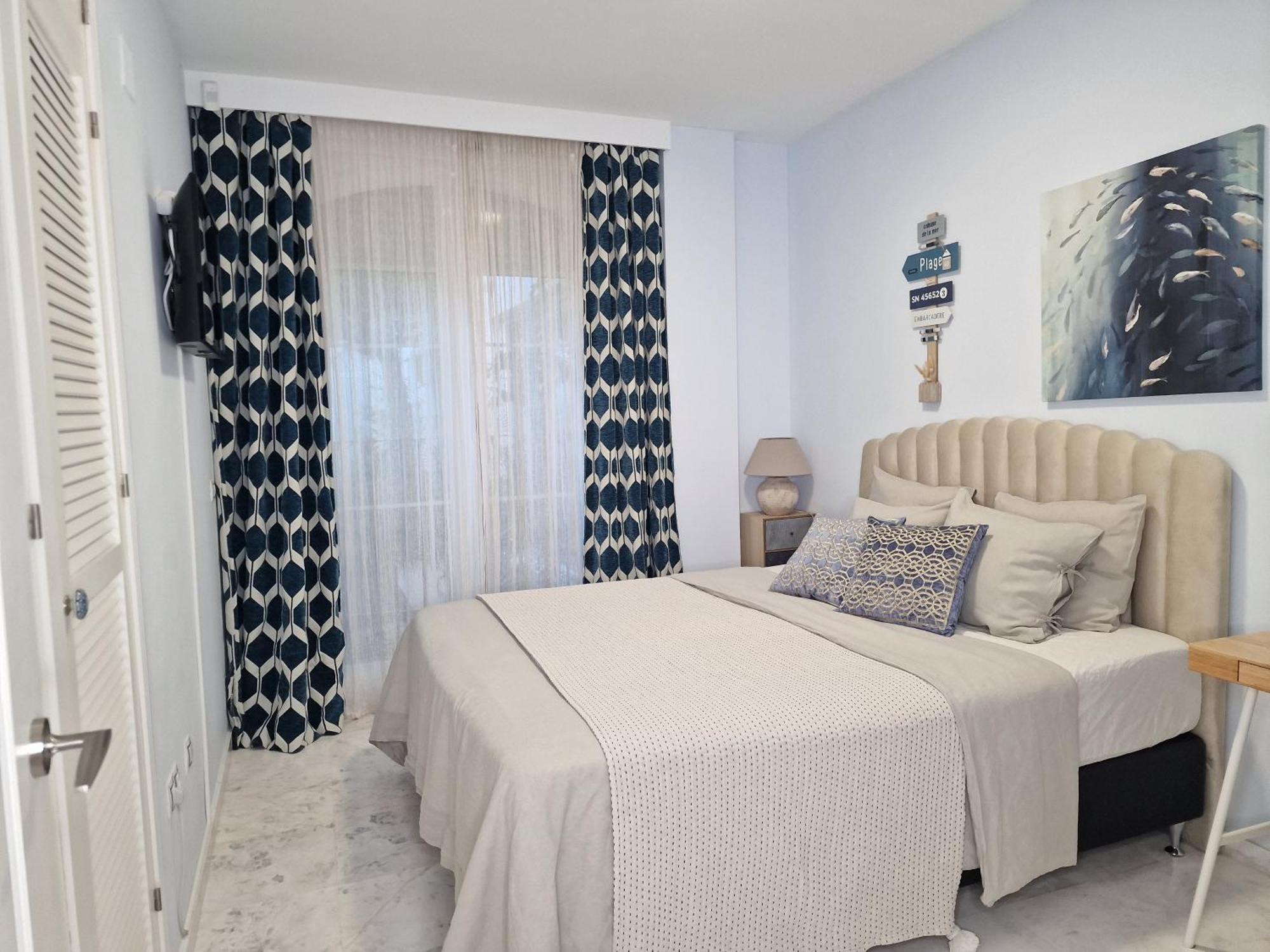 Appartement Sun & Palms - Cozy Flat In Quiet Neighbourhood With A Great Pool Area à Málaga Extérieur photo