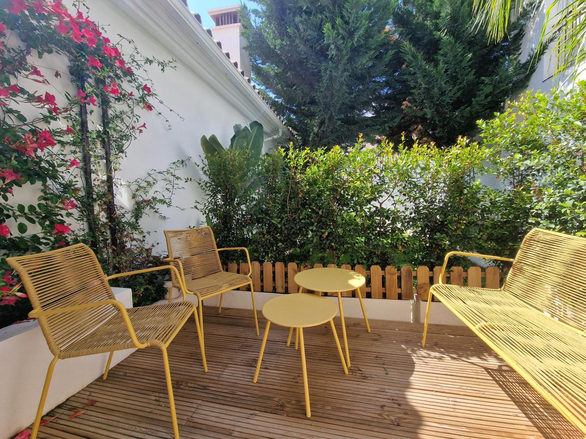 Appartement Sun & Palms - Cozy Flat In Quiet Neighbourhood With A Great Pool Area à Málaga Extérieur photo